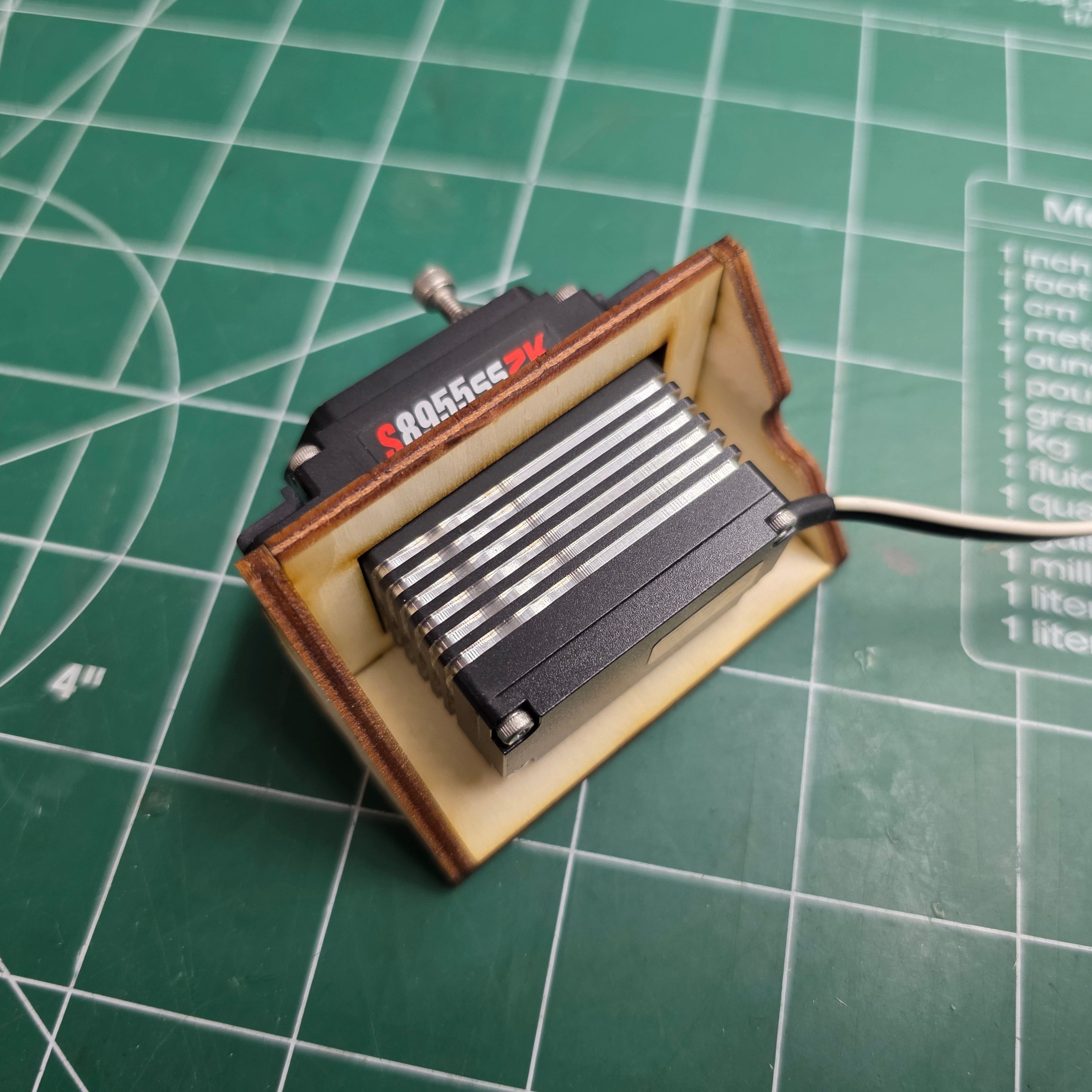 Standard Servo Mount